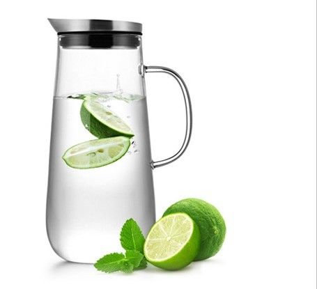 Stainless Steel Lid Glass Pitcher Water Filter With Strainer Custom